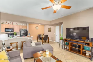 Photo #4: 6404605 Listing