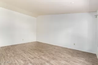 Photo #4: 6404801 Listing