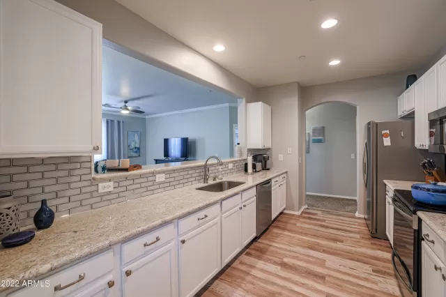 MLS: 6404903 Condo For Sale