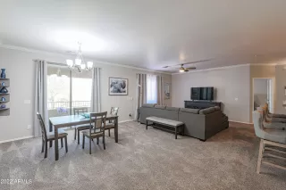 Photo #6: 6404903 Listing