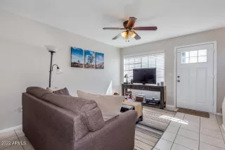 Photo #4: 6404977 Listing