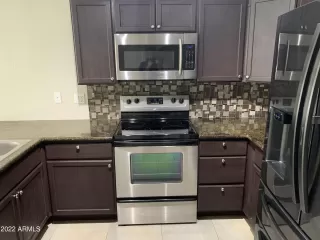 Photo #6: 6405103 Listing 