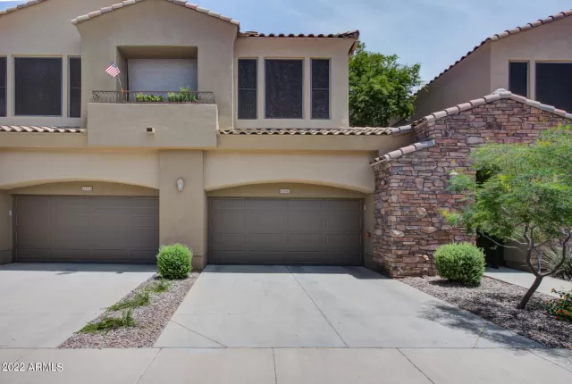 MLS: 6405214 Condo For Sale