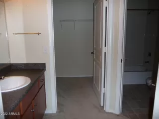 Photo #4: 6405463 Listing