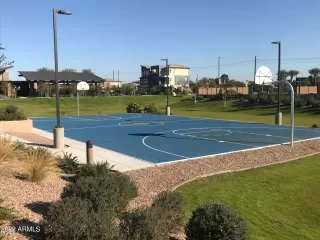 Photo #6: 6405681 Listing