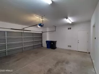 Photo #5: 6405696 Listing