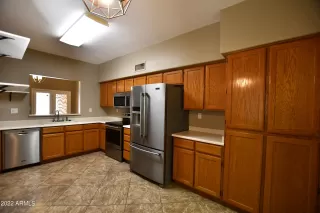 Photo #3: 6405855 Listing 