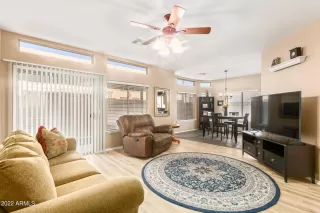 Photo #6: 6406070 Listing