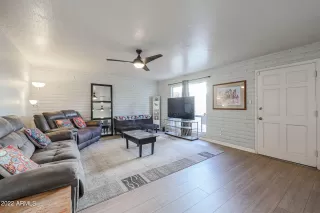 Photo #4: 6406211 Listing