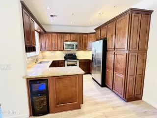 Photo #1: 6406236 Listing 