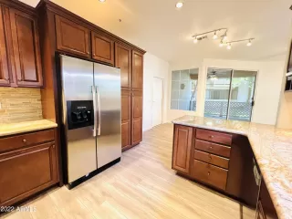 Photo #4: 6406236 Listing 