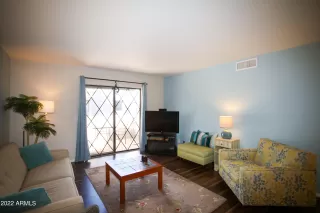 Photo #4: 6406418 Listing 