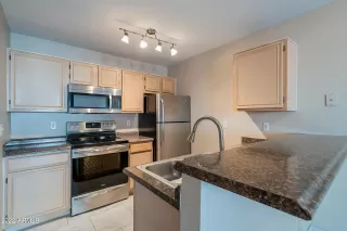 Photo #3: 6406440 Listing 