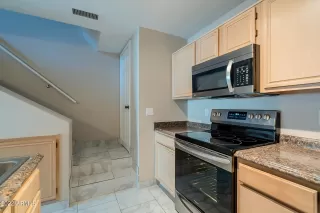 Photo #4: 6406440 Listing 