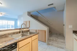 Photo #6: 6406440 Listing 