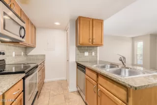 Photo #2: 6406450 Listing