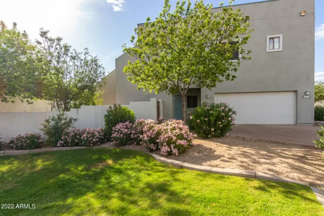 MLS: 6406517 Condo For Sale