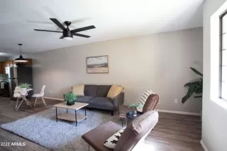 Photo #4: 6406654 Listing