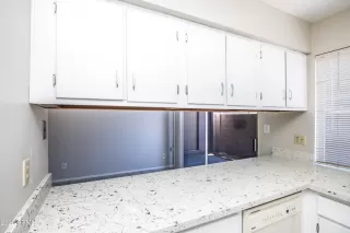 Photo #2: 6406691 Listing