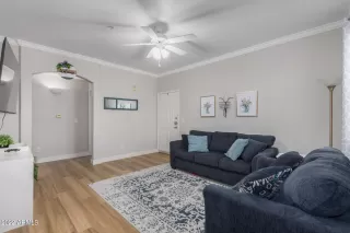 Photo #5: 6406883 Listing