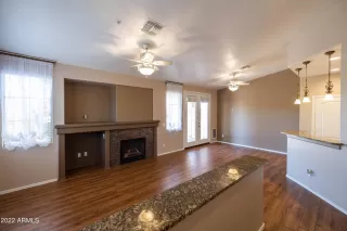 Photo #4: 6406908 Listing