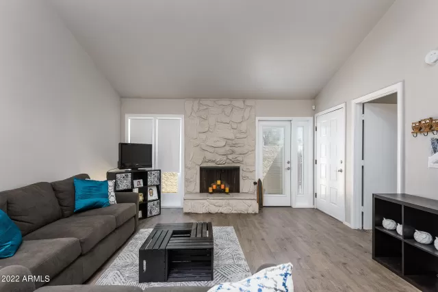 MLS: 6406988 Condo For Sale