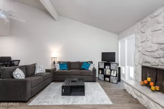 Photo #1: 6406988 Listing