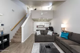 Photo #3: 6406988 Listing