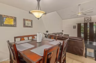 Photo #3: 6407207 Listing 