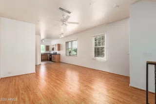 Photo #6: 6407748 Listing