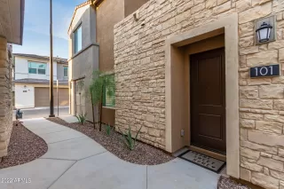 Photo #2: 6407758 Listing