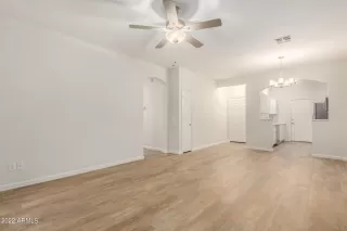 Photo #4: 6407773 Listing