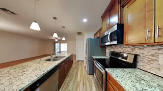 Photo #4: 6407804 Listing