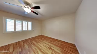 Photo #5: 6407804 Listing