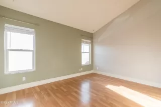 Photo #5: 6407831 Listing 