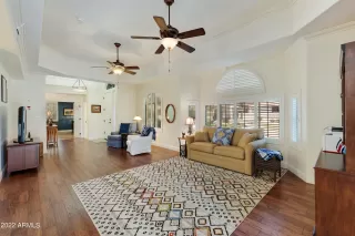 Photo #6: 6408110 Listing