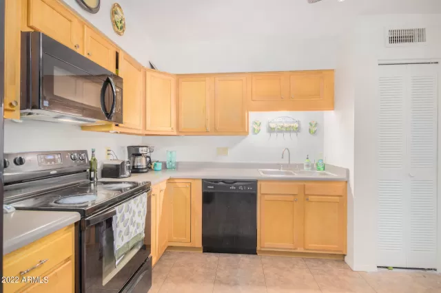 MLS: 6408211 Condo For Sale