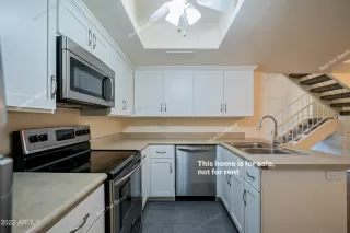 Photo #3: 6408245 Listing