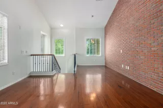 Photo #4: 6408570 Listing