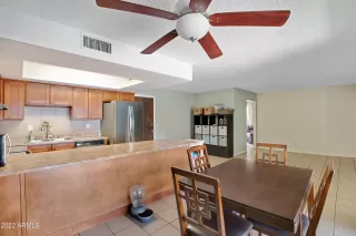 Photo #5: 6408975 Listing 