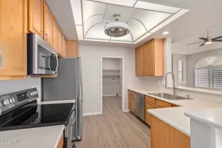 Photo #5: 6409214 Listing 