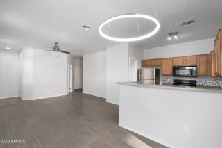 Photo #1: 6409401 Listing 