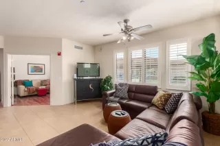 Photo #3: 6409522 Listing