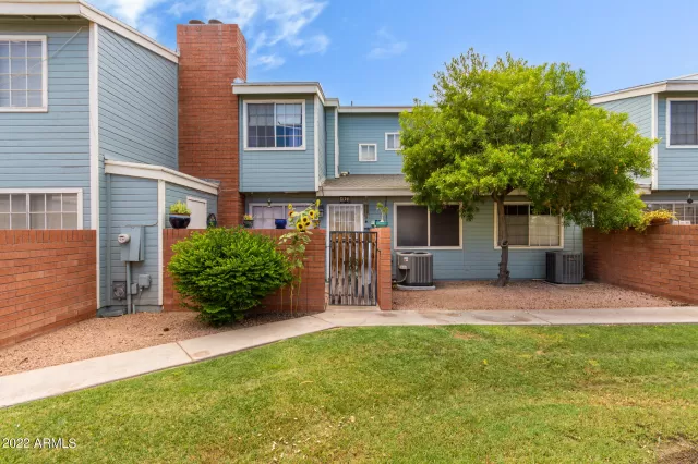 MLS: 6409548 Condo For Sale