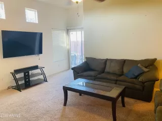 Photo #6: 6409773 Listing 