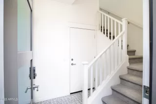 Photo #4: 6409936 Listing