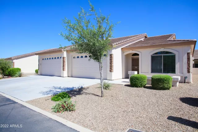 MLS: 6409967 Condo For Sale