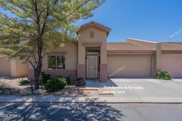 MLS: 6410025 Condo For Sale