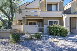 Photo #4: 6410094 Listing