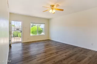 Photo #3: 6410172 Listing 